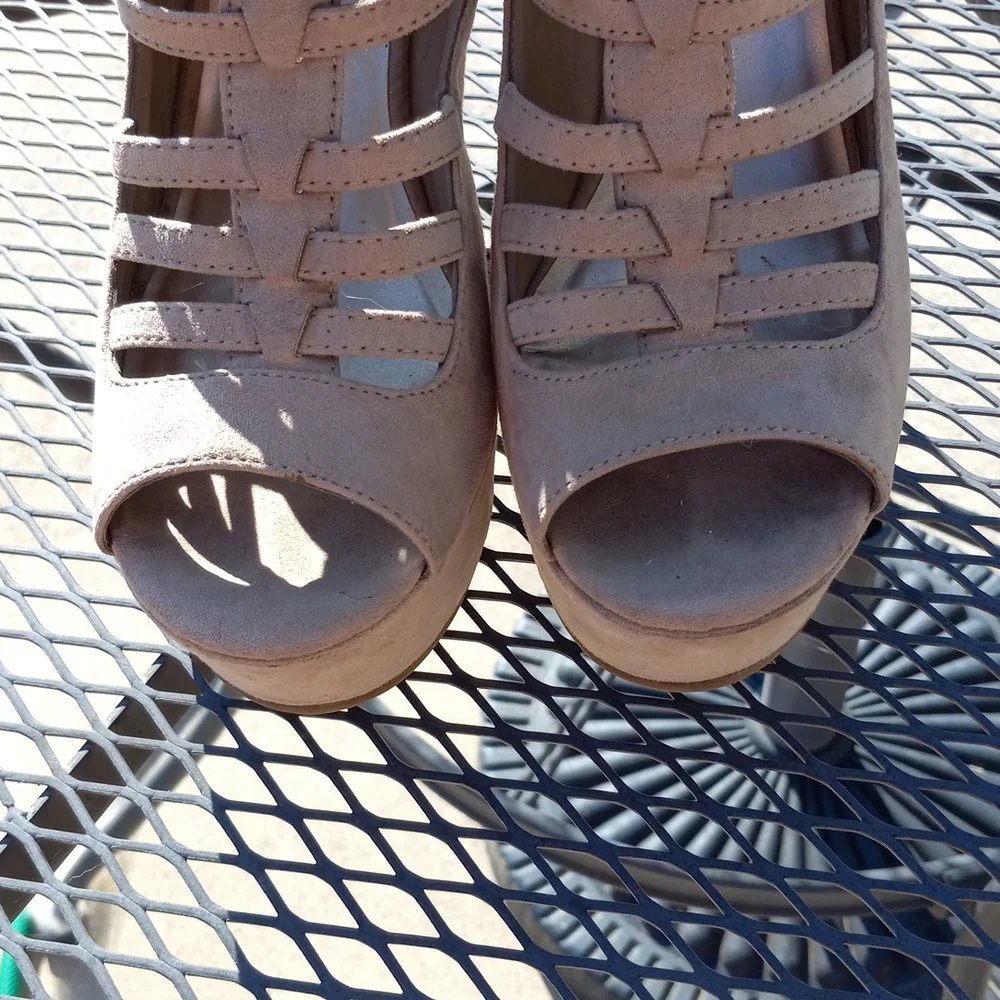 Guess women size